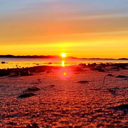 Våg Helgeland - Solbakken Bed & Breakfast Alstahaug
