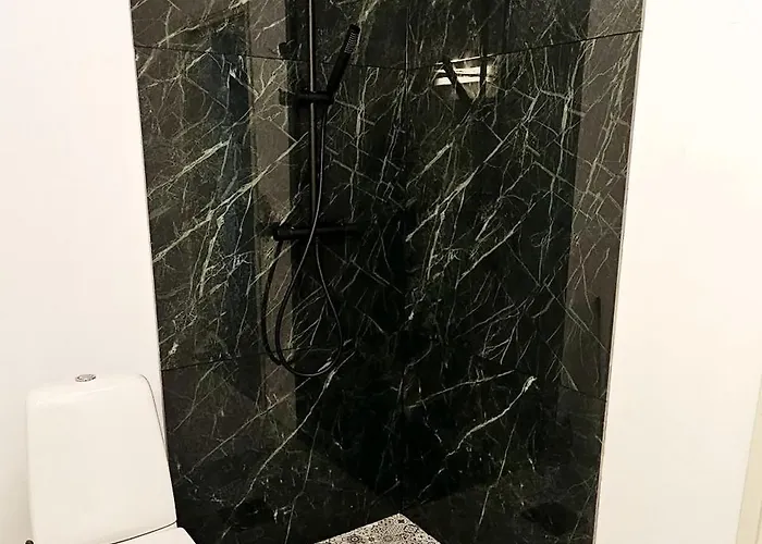 Våg Helgeland - Solbakken Bed & Breakfast 3*