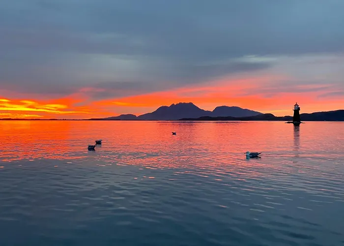 Våg Helgeland - Solbakken Bed & Breakfast 3*