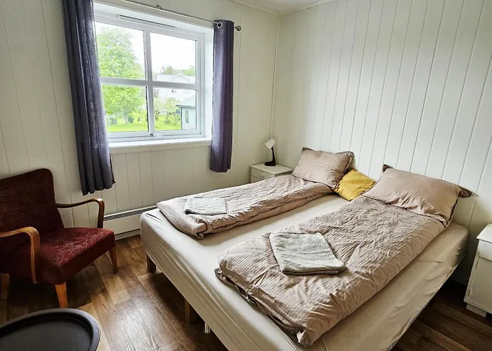 Bed & Breakfast Våg Helgeland - Solbakken 3*