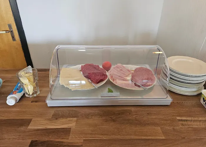Alojamento de Acomodação e Pequeno-almoço Vag Helgeland - Solbakken 3*