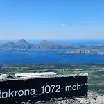 Vag Helgeland - Solbakken 3* Alstahaug