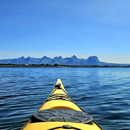 ベッド・アンド・ブレックファスト Vag Helgeland - Solbakken 3*