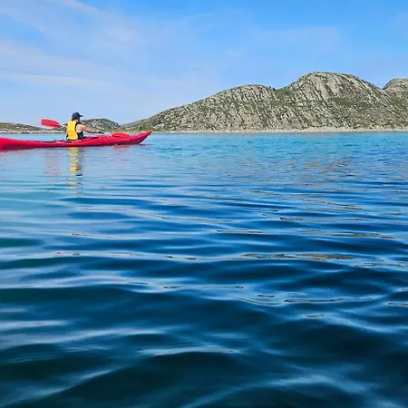 ベッド・アンド・ブレックファスト Vag Helgeland - Solbakken Alstahaug