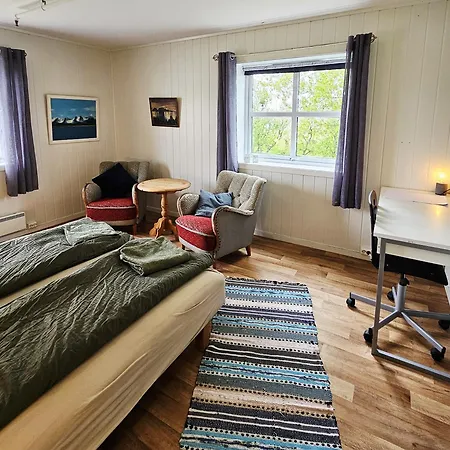 Vag Helgeland - Solbakken 3* Alstahaug