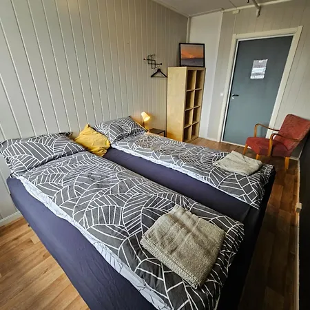 Vag Helgeland - Solbakken ベッド・アンド・ブレックファスト Alstahaug